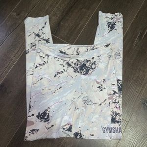 Gym shark leggings